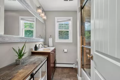 475 Rifle Camp Rd, Woodland Park, NJ 07424 - Photo 10