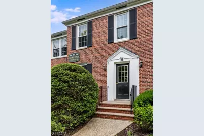 101 Gates Ave #4, Montclair Twp., NJ 07042 - Photo 2