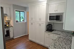 41 Arbor Cir, Bernards Township, NJ 07920 - Photo 6