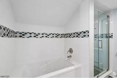 23 Elmwood Ter, Linden, NJ 07036 - Photo 26