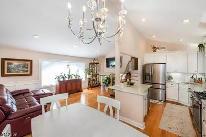 226 Winifred Dr, Totowa, NJ 07512 - Photo 18