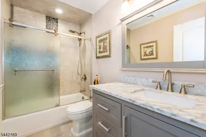 226 Winifred Dr, Totowa, NJ 07512 - Photo 24
