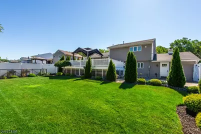 226 Winifred Dr, Totowa, NJ 07512 - Photo 30