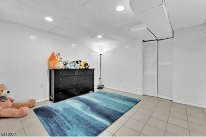 203 Kingsberry Dr, Franklin Township, NJ 08873 - Photo 22