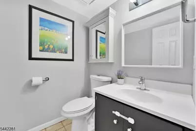 203 Kingsberry Dr, Franklin Township, NJ 08873 - Photo 10