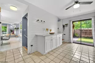 203 Kingsberry Dr, Franklin Township, NJ 08873 - Photo 8