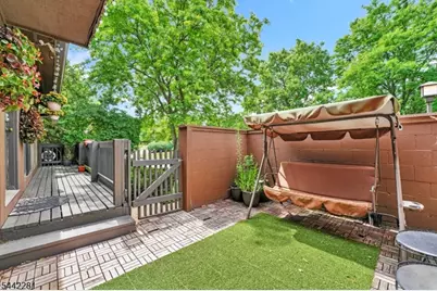 203 Kingsberry Dr, Franklin Township, NJ 08873 - Photo 24