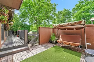 203 Kingsberry Dr, Franklin Township, NJ 08873 - Photo 24