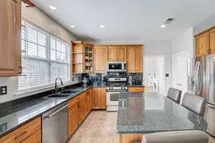 10 Jockey Ln, Raritan Township, NJ 08822 - Photo 4
