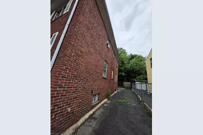 24 Chelsea Ave, East Orange, NJ 07018 - Photo 2