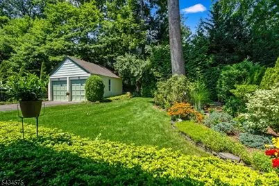 35 Woodland Road, Millburn, NJ 07078 - Photo 46