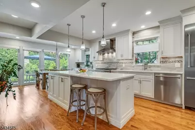 35 Woodland Road, Millburn, NJ 07078 - Photo 18