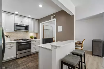 153 Irving Pl #153, Bernards Township, NJ 07920 - Photo 14