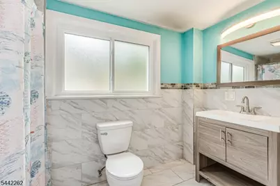 2 Hicks Ave, Newton, NJ 07860 - Photo 16