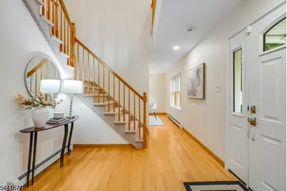 27 Harvest Ln, Livingston, NJ 07039 - Photo 10