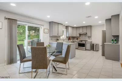 27 Harvest Ln, Livingston, NJ 07039 - Photo 18