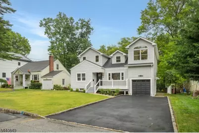 25 Montgomery Rd, Livingston, NJ 07039 - Photo 34