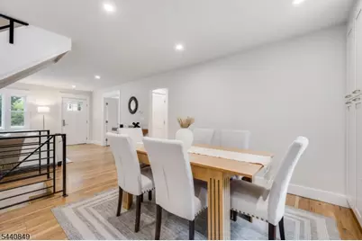 25 Montgomery Rd, Livingston, NJ 07039 - Photo 16