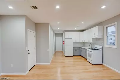 229 21st St, Irvington, NJ 07111 - Photo 8