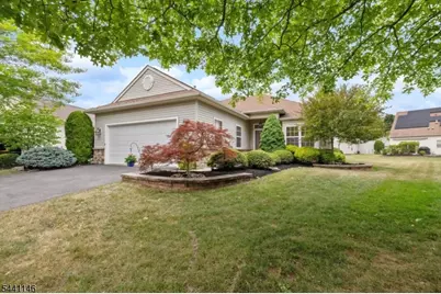 43 Renaissance Blvd, Franklin Township, NJ 08873 - Photo 2