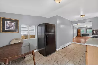 255 S 18th St, Newark, NJ 07103 - Photo 10