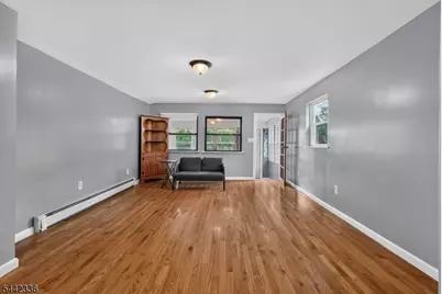 255 S 18th St, Newark, NJ 07103 - Photo 6