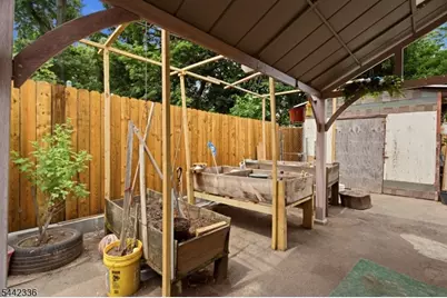 255 S 18th St, Newark, NJ 07103 - Photo 22