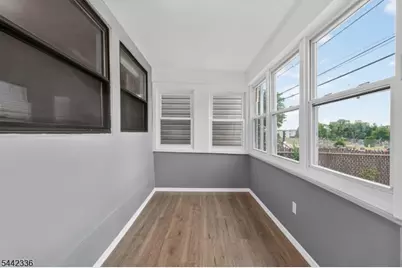 255 S 18th St, Newark, NJ 07103 - Photo 4