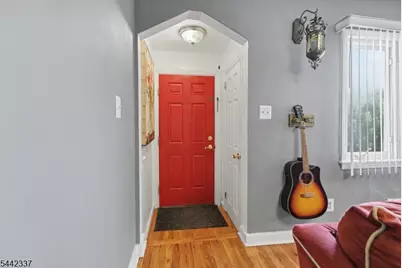 55 Stillman Ave, Bergenfield, NJ 07621 - Photo 4