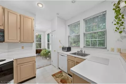 18 Pheasant Brook Court, Bedminster Township, NJ 07921 - Photo 14
