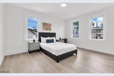 240 W End Ave, Newark, NJ 07106 - Photo 30