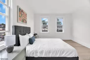 240 West End Ave, Newark, NJ 07106 - Photo 32