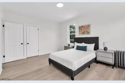 240 W End Ave, Newark, NJ 07106 - Photo 32