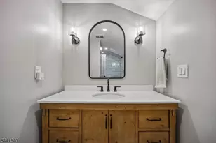 23 Andover Pl, Bloomfield, NJ 07003 - Photo 22