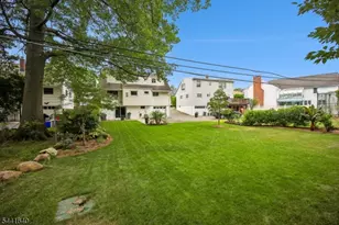 23 Andover Pl, Bloomfield, NJ 07003 - Photo 38