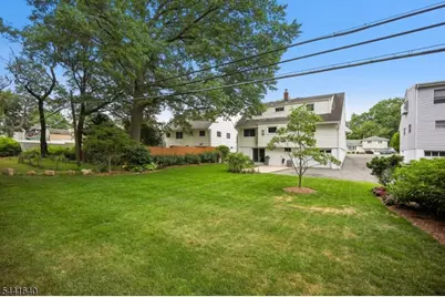 23 Andover Pl, Bloomfield, NJ 07003 - Photo 40