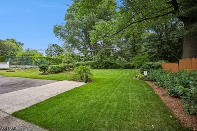 23 Andover Pl, Bloomfield, NJ 07003 - Photo 42