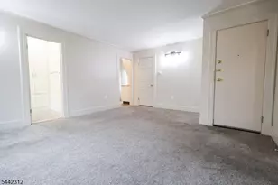 17 Hazelwood Ave, Newark, NJ 07106 - Photo 6