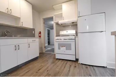 17 Hazelwood Ave, Newark, NJ 07106 - Photo 2