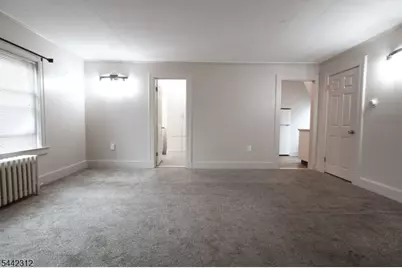 17 Hazelwood Ave, Newark, NJ 07106 - Photo 8