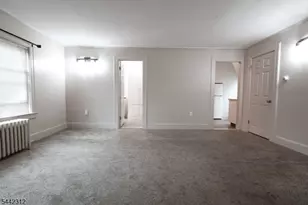 17 Hazelwood Ave, Newark, NJ 07106 - Photo 8