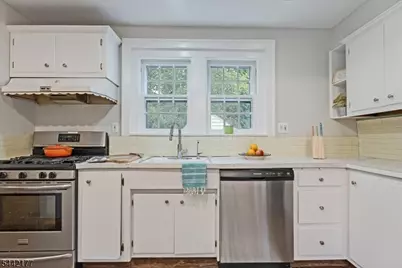 24 College Ave, Montclair, NJ 07043 - Photo 16