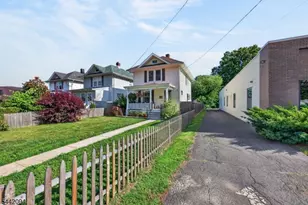 366 E Main St, Somerville, NJ 08876 - Photo 6