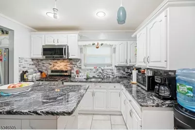 117 Richmond Ave, Paterson, NJ 07502 - Photo 16