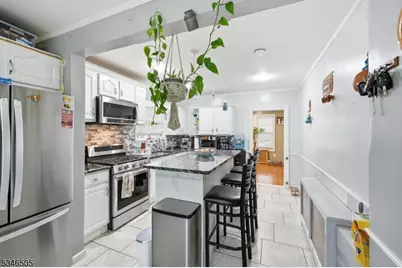 117 Richmond Ave, Paterson, NJ 07502 - Photo 6