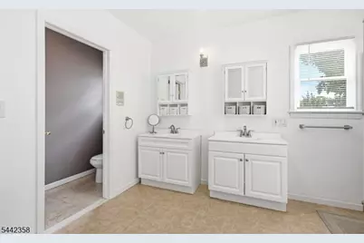 99 Morgan Pl, North Arlington, NJ 07031 - Photo 22
