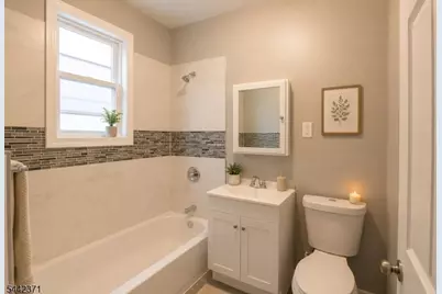 127 Brookwood St, East Orange, NJ 07018 - Photo 4