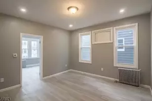 127 Brookwood St, East Orange, NJ 07018 - Photo 2