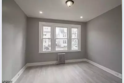 127 Brookwood St, East Orange, NJ 07018 - Photo 8