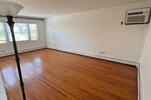 32 Harding Ct, Garfield, NJ 07026 - Photo 10